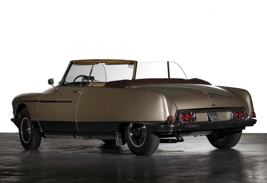  Citroen DS19 Berline 1955 года  (фото 2 из 81)